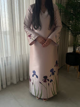 Load image into Gallery viewer, Iris
